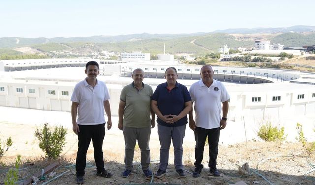'ALANYA'DA YENİ HAL NEDEN HİZMETE AÇILMIYOR?'