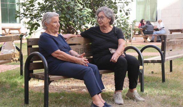 YAZ SICAKLARINDA YAŞLILARA SAĞLIKLI YAŞAM ÖNERİSİ