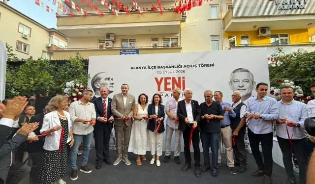 YENİ PARTİ BİNASI TÖRENLE AÇILDI