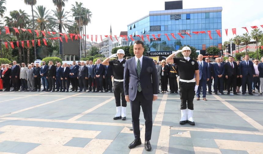 KAYMAKAM ÖZTÜRK'TEN 29 EKİM MESAJI