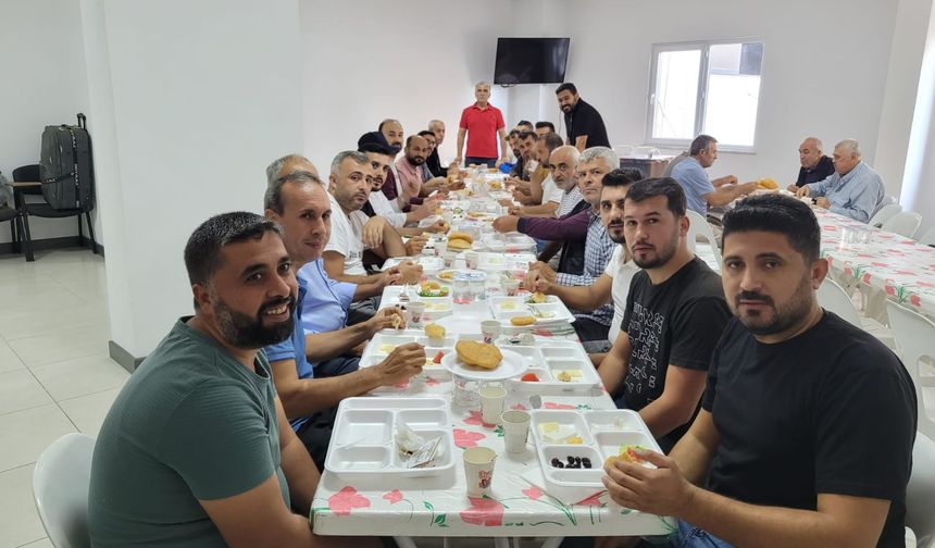 PAŞA ÖZKAN'DAN İKİ SÖZ BİRDEN