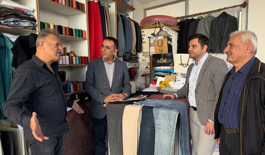 MHP'Lİ BAŞKAN HASTANEDEN ÇIKIP ESNAFA KOŞTU