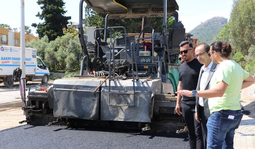 PAZARCI'DA YOLLAR ASFALTLANIYOR