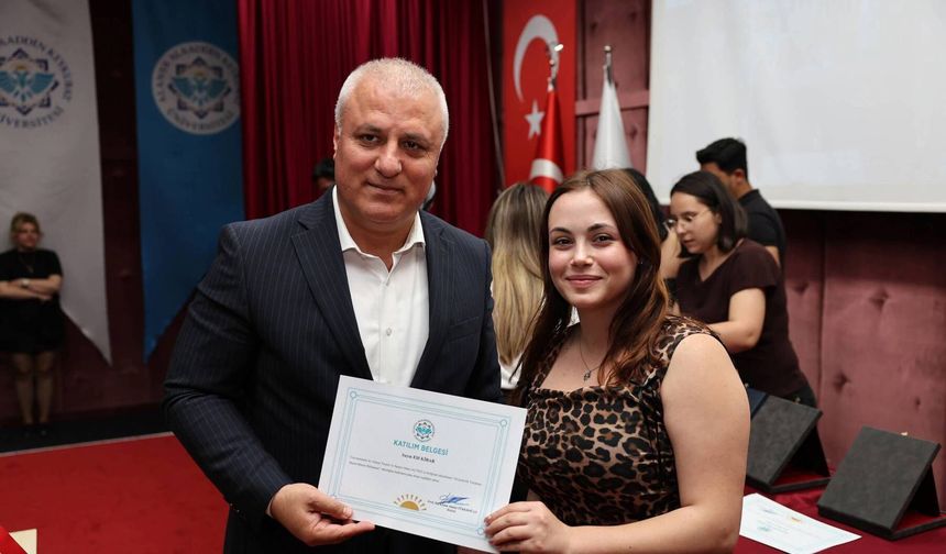 ALKÜ’DE GELECEĞİN GİRİŞİMCİLERİ ÖDÜLLERİNİ ALDI