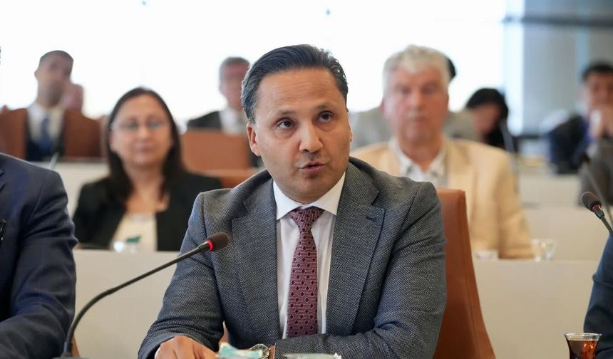 SERVET ÜNLÜ BIRAKTI YERİNE UYAR ATANDI