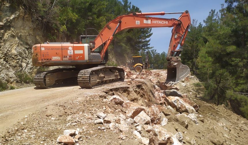 BÜYÜKŞEHİR ALANYA HİZMET BİRİMİ KIRSALDA ÇALIŞIYOR
