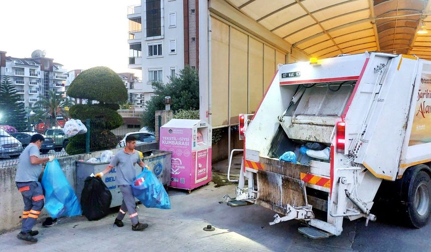 9 GÜNDE 10 BİN 578 TON ATIK TOPLANDI