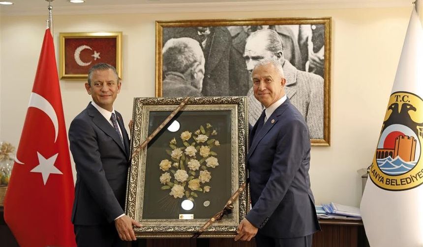 BAŞKAN ÖZÇELİK, PARTİSİNDEN İSTİFA EDECEK Mİ?