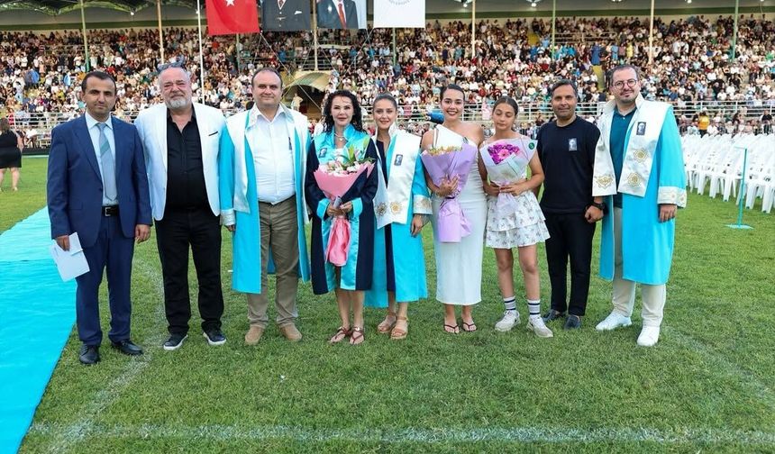 ÖZLEM AİLESİ'NDE ÇİFTE MUTLULUK
