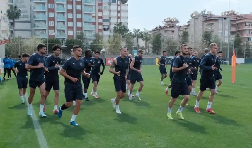 CORENDON ALANYASPOR SAHAYA İNİYOR