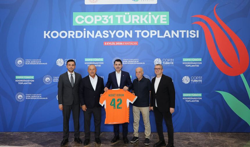 ALANYASPOR'DAN BAKAN KURUM'A HEDİYE