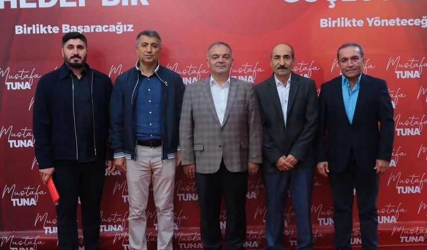 PERDEDE TUNA KULİSTE ŞAHİN